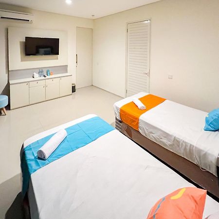 Sans Stay Bukit Palma Citraland Surabaya Exterior foto