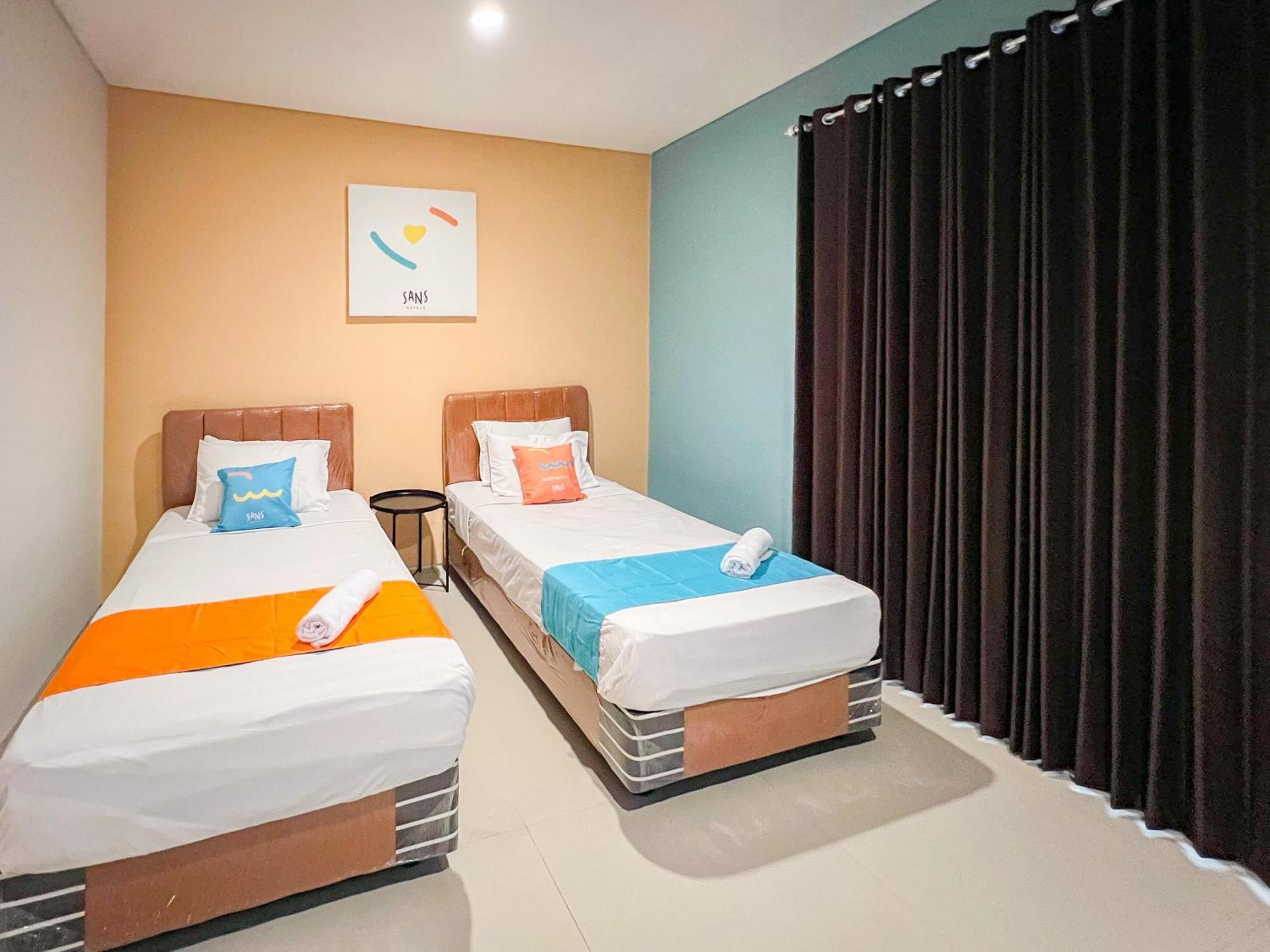 Sans Stay Bukit Palma Citraland Surabaya Exterior foto