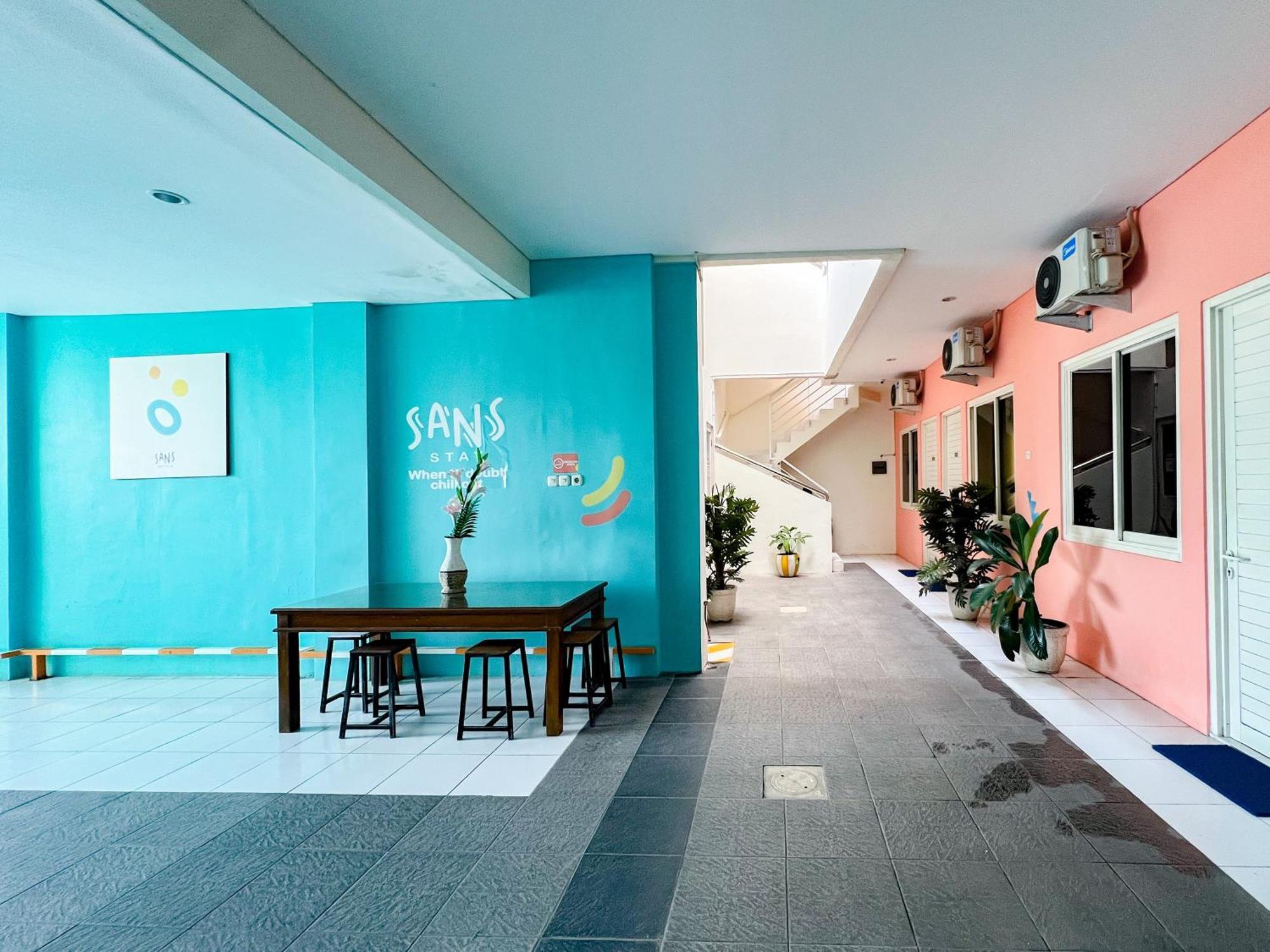 Sans Stay Bukit Palma Citraland Surabaya Exterior foto