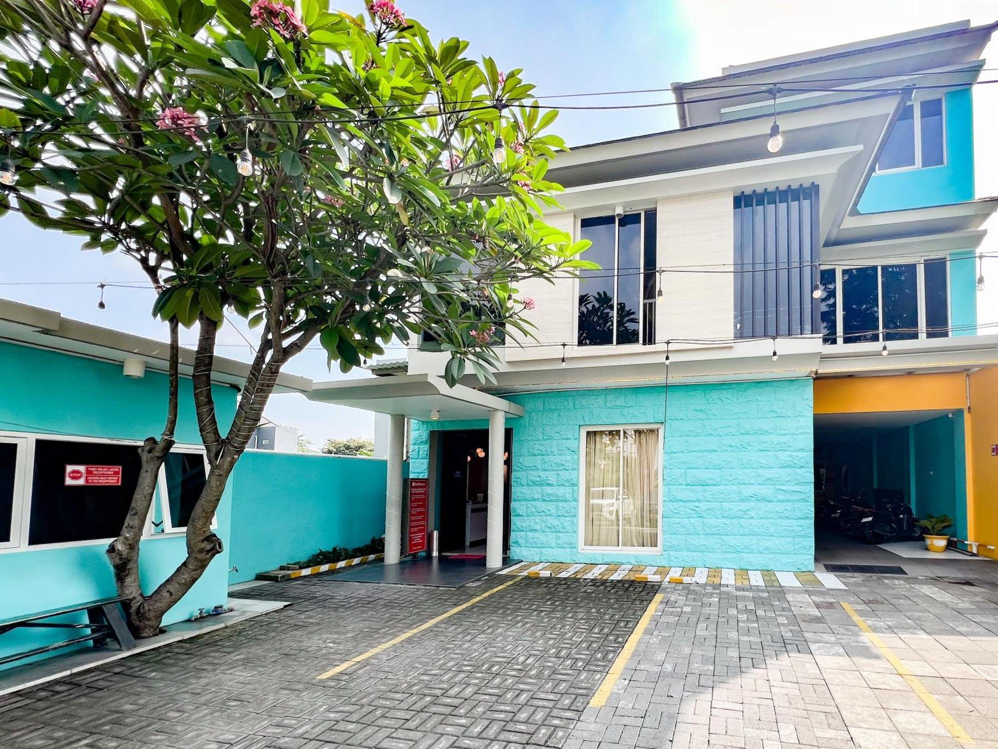 Sans Stay Bukit Palma Citraland Surabaya Exterior foto