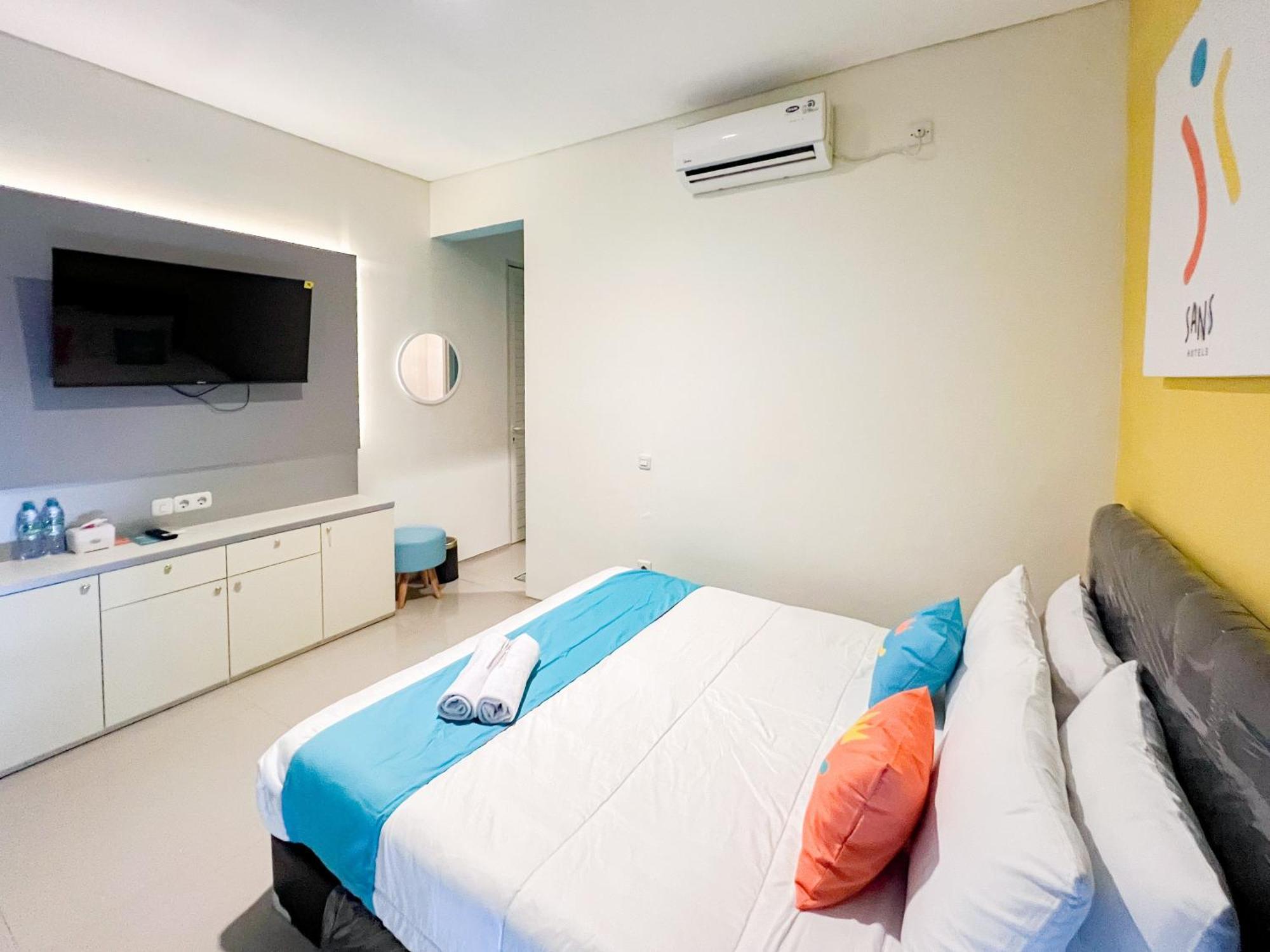 Sans Stay Bukit Palma Citraland Surabaya Exterior foto